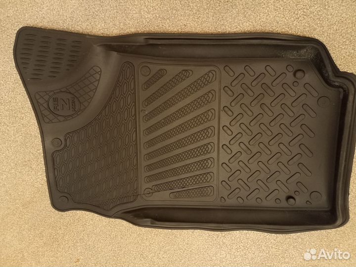 Автомобильные коврики резиновые Volksvagen Polo