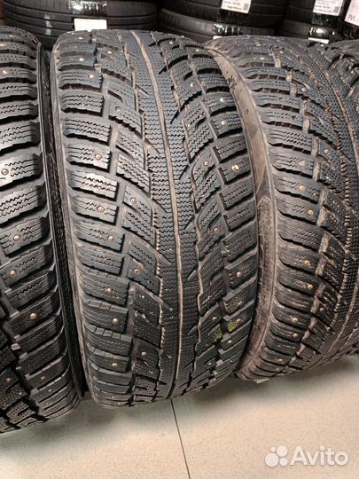 Kumho I'Zen RV Stud KC16 235/55 R17 103T