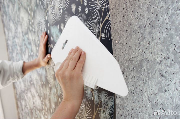 Поклеить обои