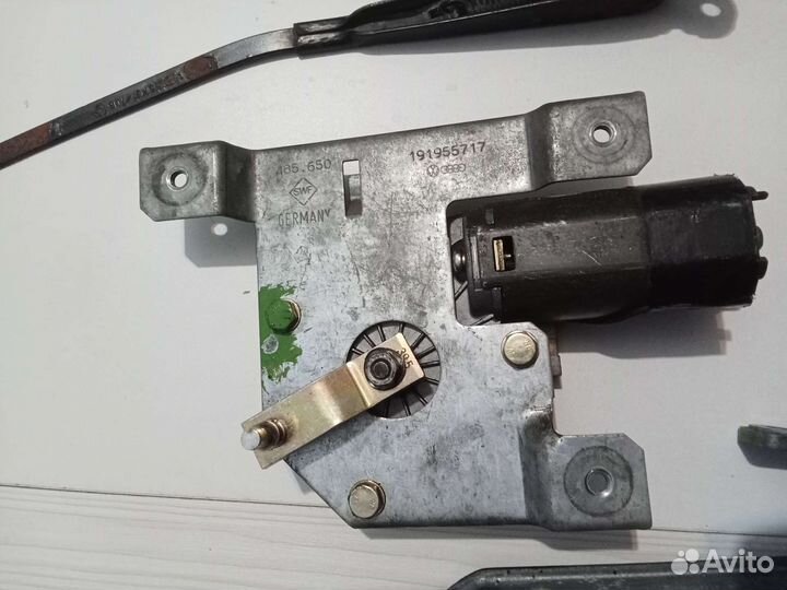 Трапеция дворников Volkswagen Golf 2