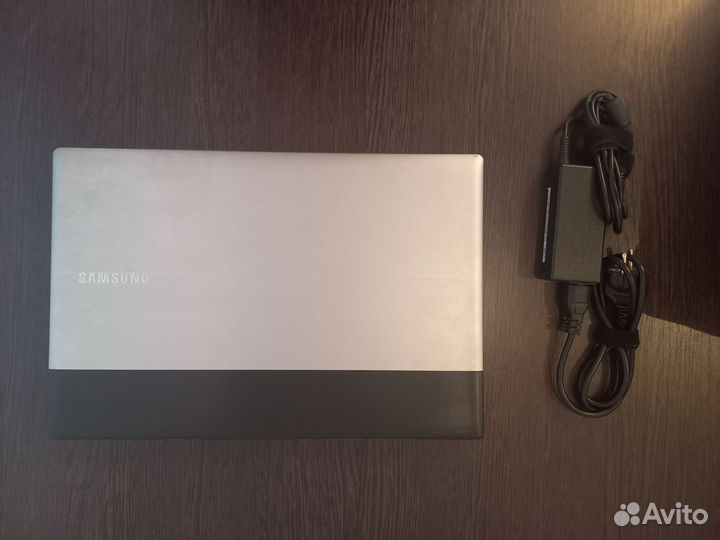 Старый ноутбук Samsung