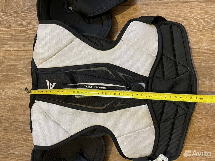 Нагрудник хоккейный