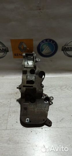 Кронштейн крепление навесного оборудования площадк