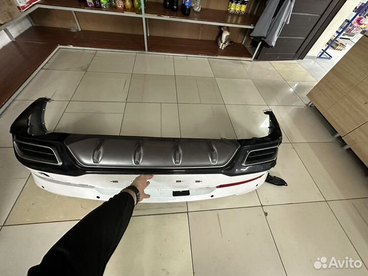 Задний бампер