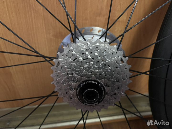 Карбоновые шоссейные колеса в сборе