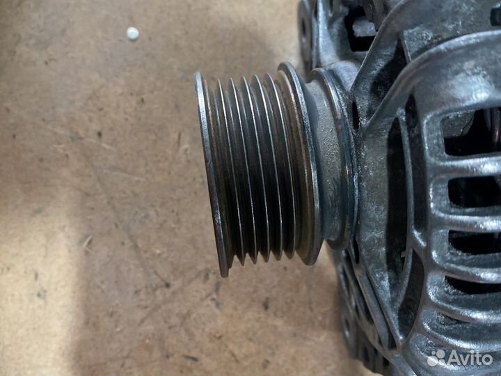 Генератор 028903028C 70А 1.4л 1.6л Гольф 4