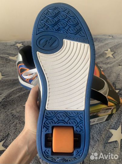 Новые ролики (роликовые кроссовки) Heelys