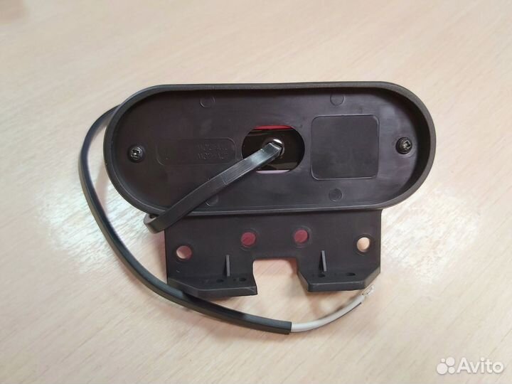 Фонарь габаритный прицепа FT-070 LED с кронштейно