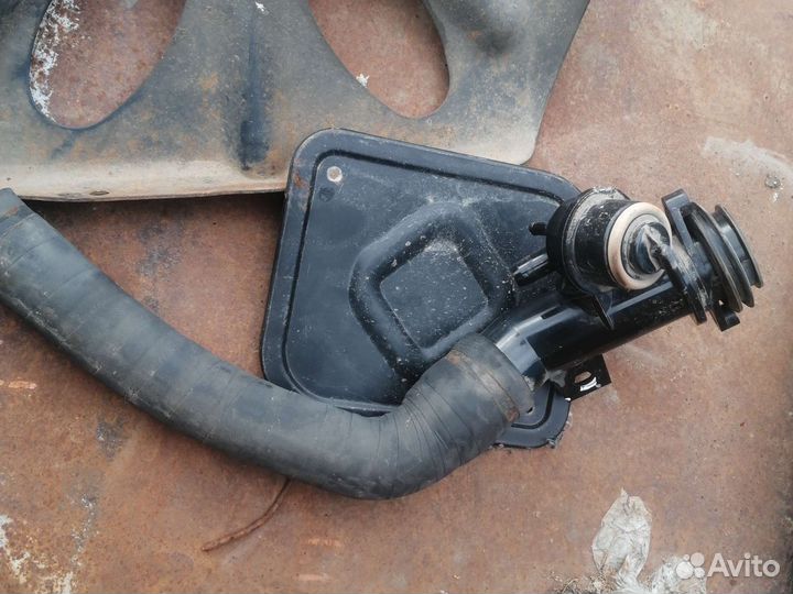 Горловина бензобака Niva Chevrolet 2123