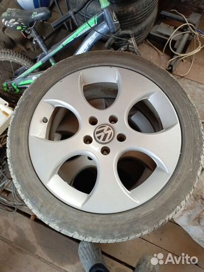 Viatti Strada Asimmetrico 205/50 R17