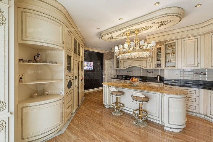 3-к. квартира, 170 м², 16/23 эт.