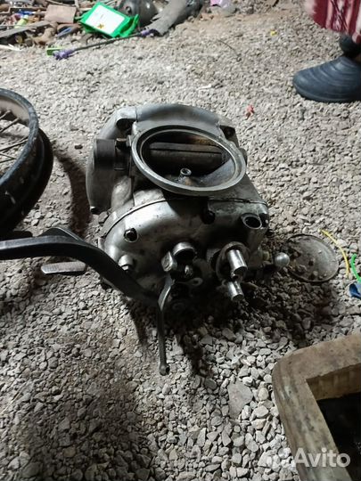 Продам обод и коробку на мотоцикл Урал