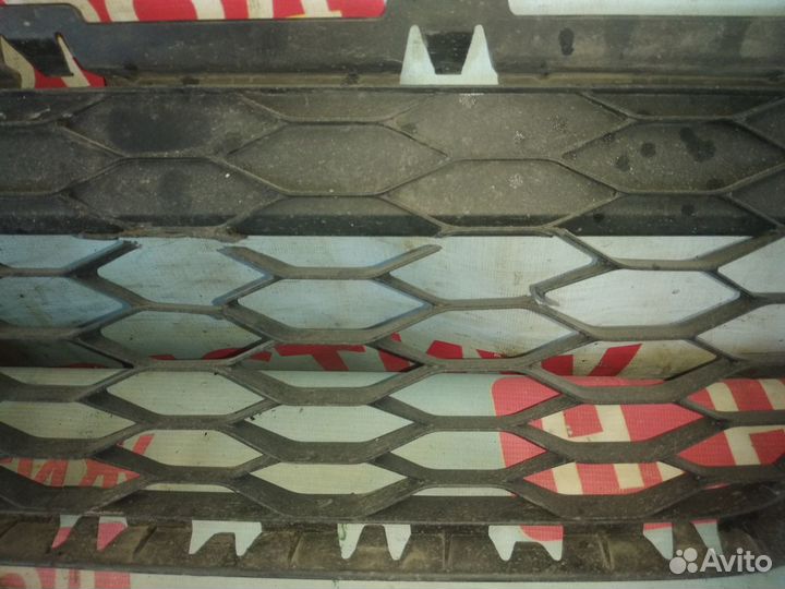 Нижняя решетка бампера Форд Эксплорер