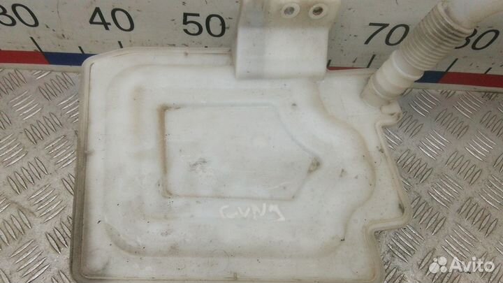 Бачок омывателя volkswagen golf 6 2008 2009