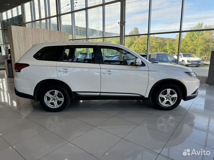 Mitsubishi Outlander 2.0 CVT, 2018, 99 000 км