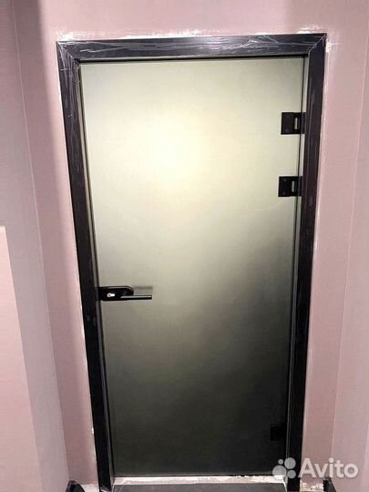 Стеклянные двери по Вашим размерам