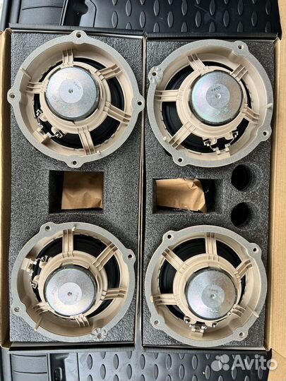 Динамики в авто 16см