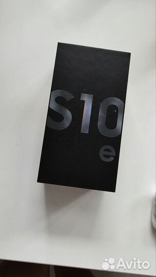 Samsung Galaxy S10, 6/128 ГБ