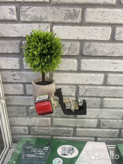 Помпа от кофемашины Delonghi esam 3500