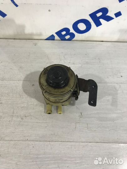 Бачок гидроусилителя renault sandero 1 1.6 мт