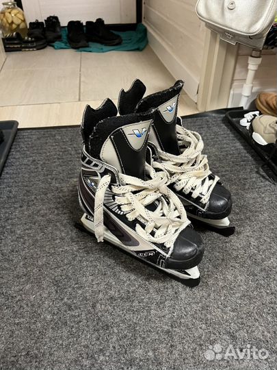 Хоккейные коньки ccm