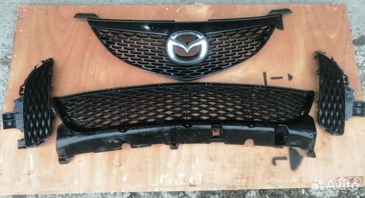 Решётки, заглушки в туманки Mazda3 BK