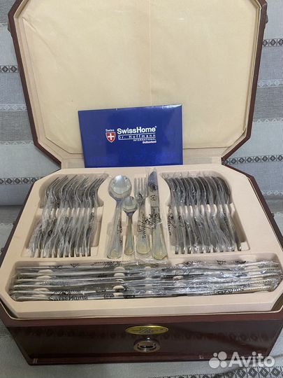 Набор столовых приборов на 12 персон