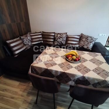 4-к. квартира, 90 м², 3/3 эт.