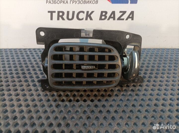 5010605120 Дефлектор воздушный Renault Premium