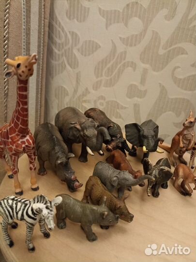 Фигурки животных сафари