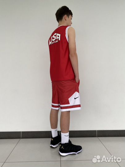 Баскетбольный костюм