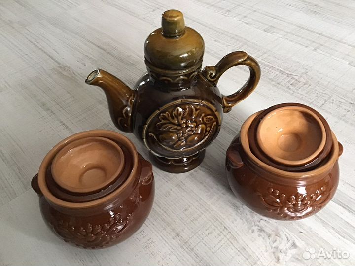 Кувшин,рюмки хрустальные