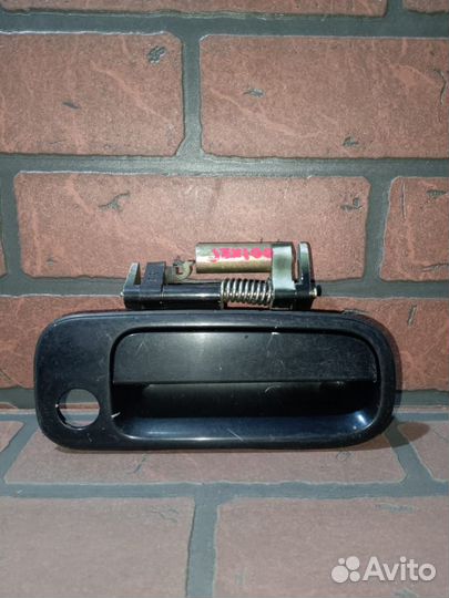 Ручка двери внешняя toyota chaser JZX100 1JZ-GE FR/RH