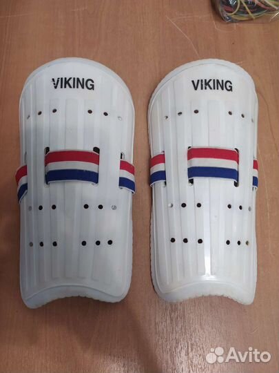 Футбольные щитки