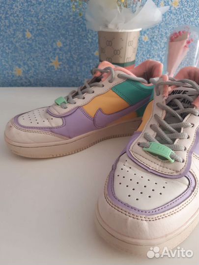 Кроссовки для девочки