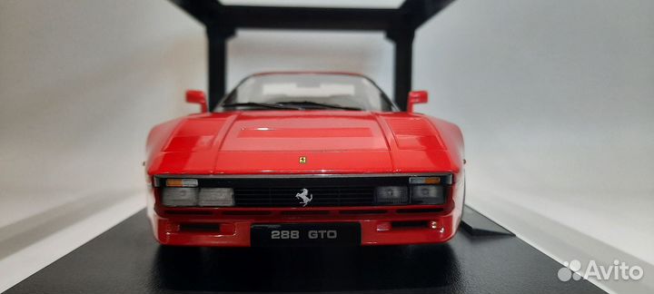 Модель Ferrari 288 GTO 1/18