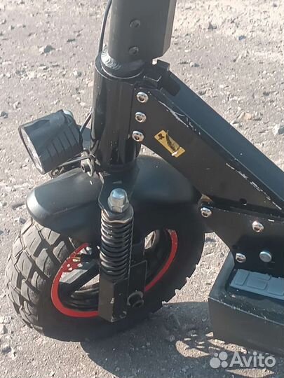 Электро самокат kuga m 4 про 48/ 18 а/ч