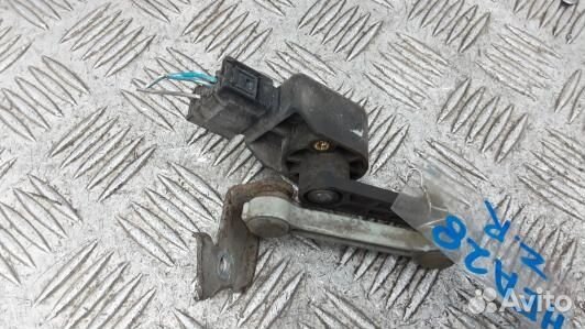 Датчик положения подвески audi A8 D3 (HEA28Q403)