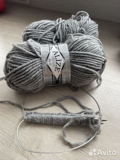 Пряжа и спицы