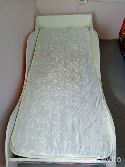 Кровать машинка с матрасом бу для девочки