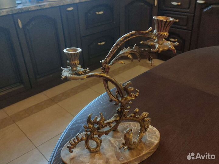 Старинный подсвечник