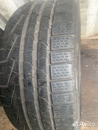 Pirelli Winter Sottozero 240 Serie II 245/40 R20 99V