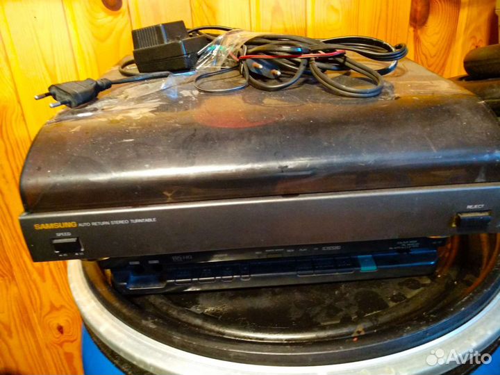 Проигрыватель винила