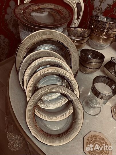 Versace тарелки,салатники,бульоницы