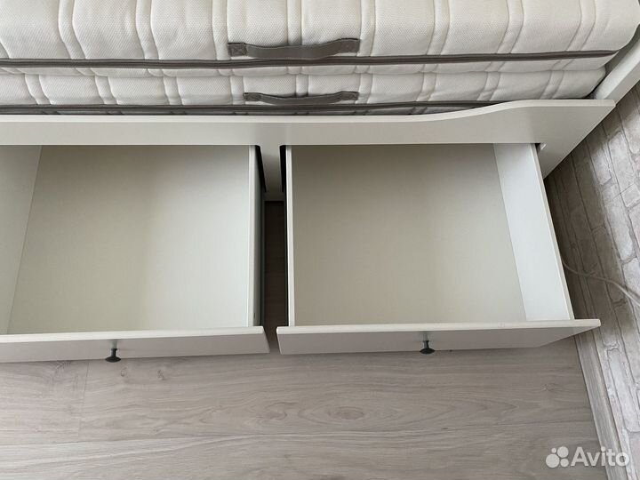 Кровать IKEA hemnes