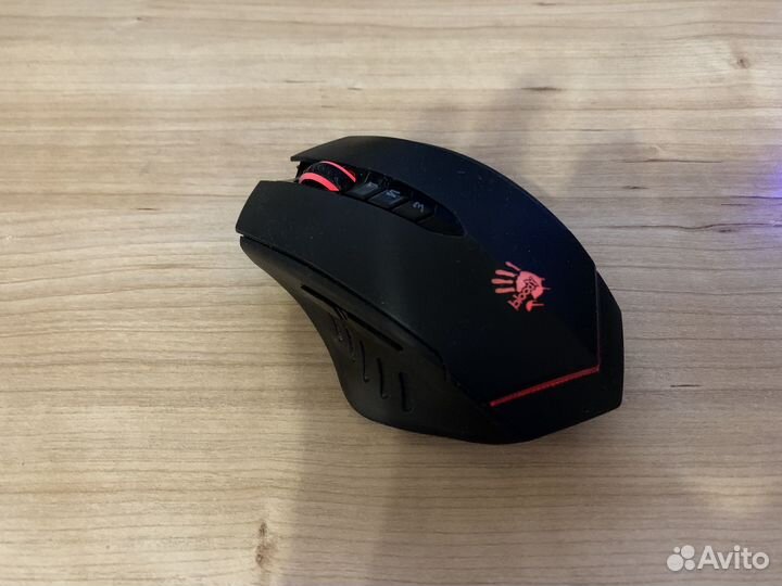 Игровая клавиатура и мышь Bloody