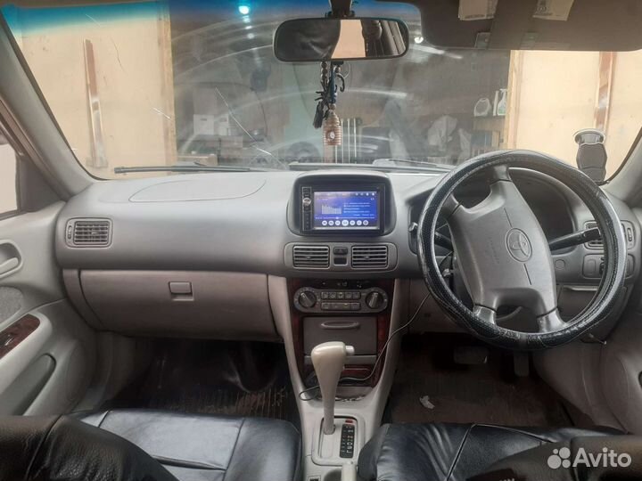 Toyota Corolla 1.5 AT, 1998, битый, 300 000 км