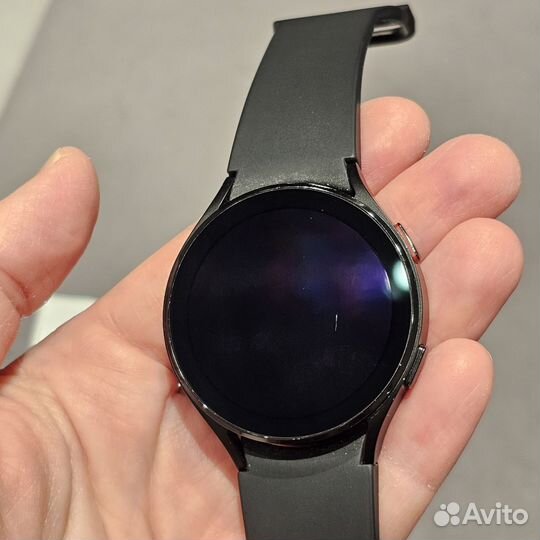 Часы Samsung Galaxy Watch 4