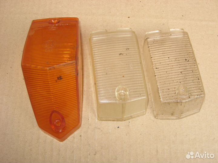 Стёкла габаритов и сигнала поворота Москвич 2140