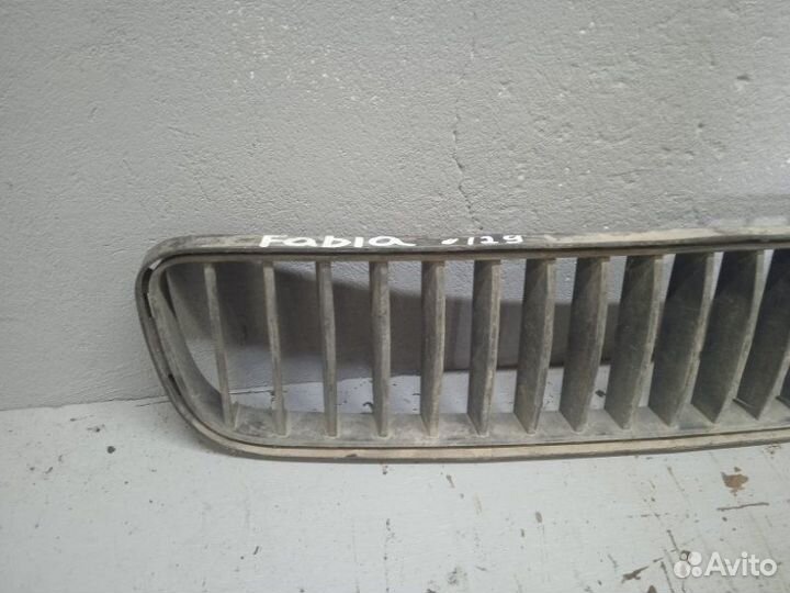 Решетка радиатора Skoda Fabia 2012